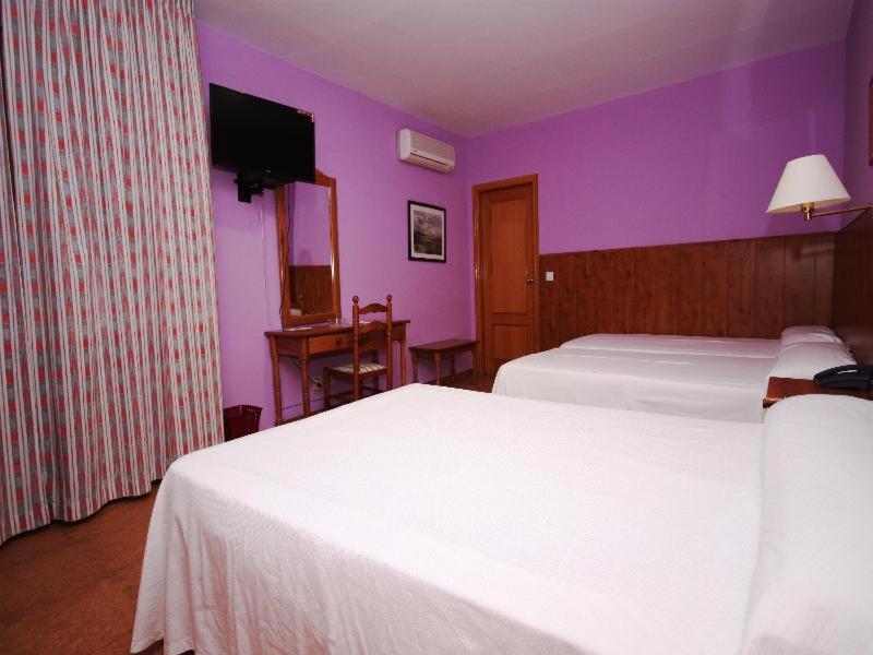 Hotel Rural Montana De Cazorla アロヨ・フリオ 部屋 写真